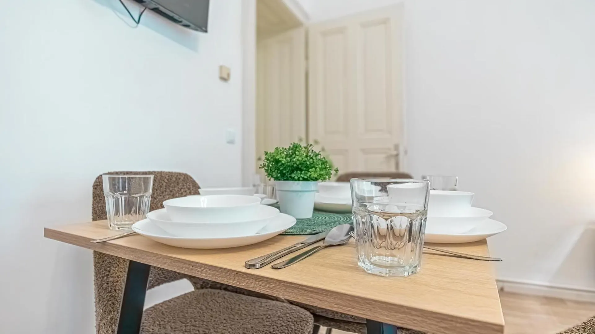 Elegant 1Br Apt - Great For Long Stays Vienna Austria