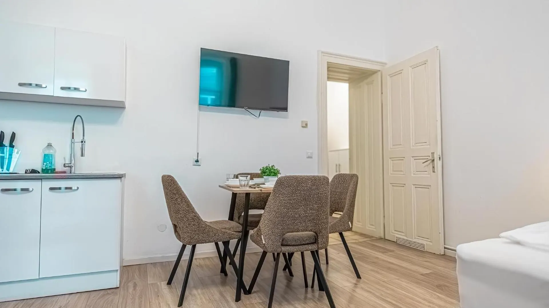 Apartment Elegant 1Br Apt - Great For Long Stays Vienna
