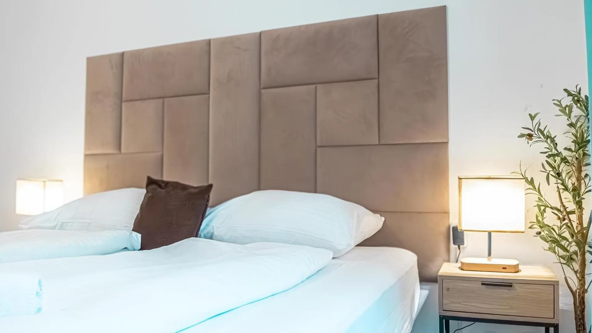 Elegant 1Br Apt - Great For Long Stays Vienna Apartment
