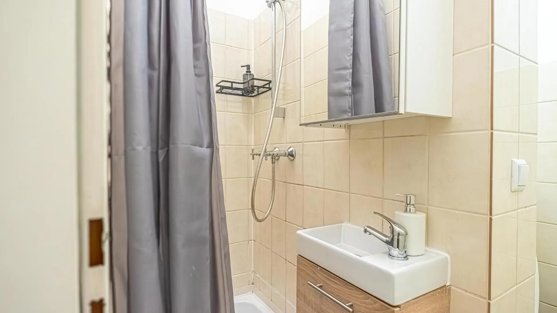 Apartment Elegant 1Br Apt - Great For Long Stays Vienna