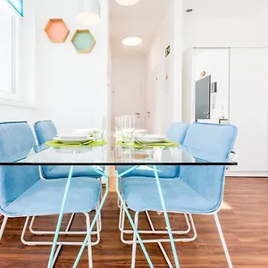 Simtown Apartament