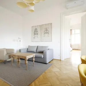 Heymi Oper Appartement