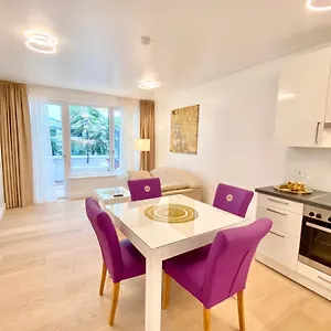 Steiner Residences Vorgartenstrasse Appartement